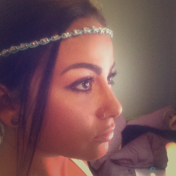 blue skull head piece *also in black*