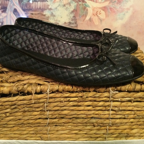 *** SOLD ON OTHER SITE** BLK FLATS SZ 8 - Picture 3 of 4