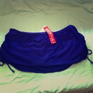 NWT. Dark blue swimsuit bottoms