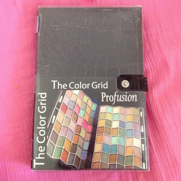 Make-Up Pallet - Picture 2 of 2