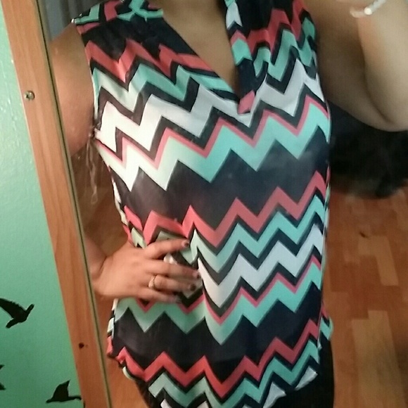 Chevron Top