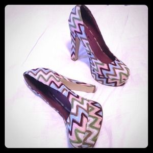 Madden girl zig zag heels !