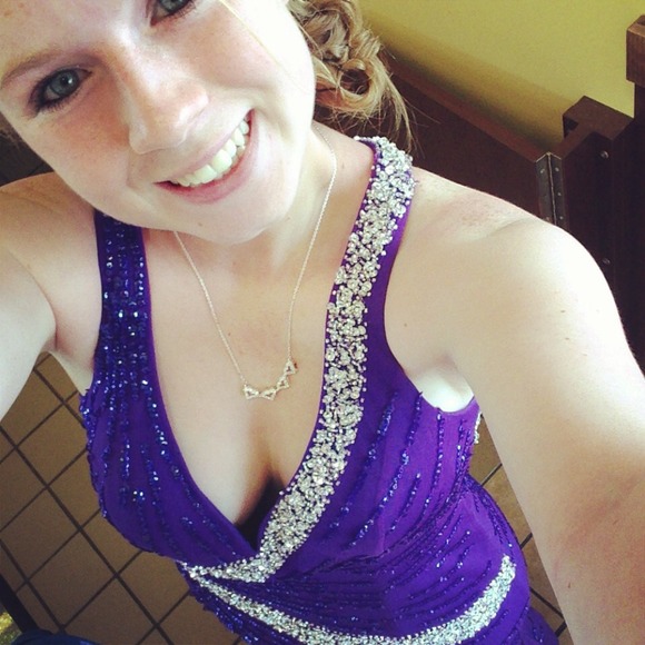 Prom dress - Picture 4 of 4