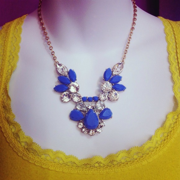 J.Crew Butterfly Petal Necklace - Picture 2 of 4