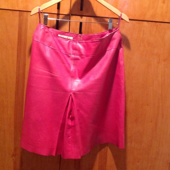 Leather pink skirt
