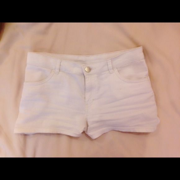 H&M white mini shorts