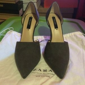 Grey suede heel