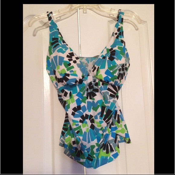 Swimsuit top size 12