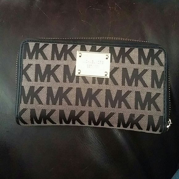 Authentic Michael Kors wallet
