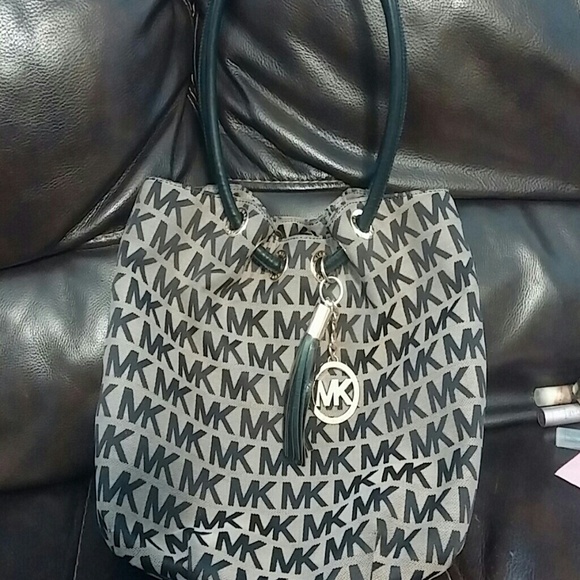 Authentic Michael kors purse