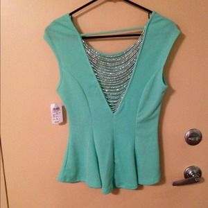 🏮REDUCED🏮 BNWT sexy mint green shirt
