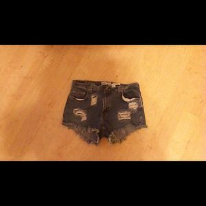 Distressed high waisted shorts