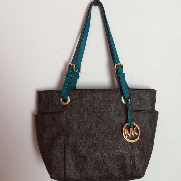 ❤️MICHAEL KORS JET SET TEAL PURSE❤️