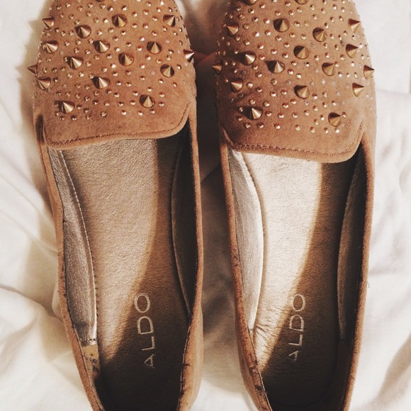 Studded loafer flats ✨