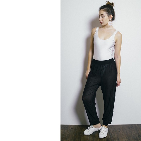 Black mesh pant