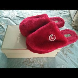 Authentic Michael Kors Slippers Sz 7