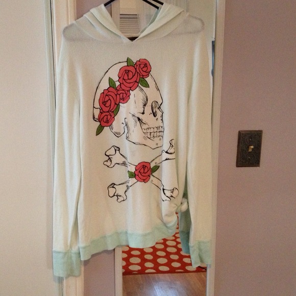 Large wildfox (defect)