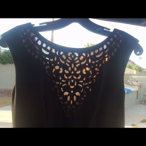 Lil black dress cache size 2