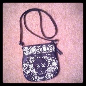 Skull cross body purse