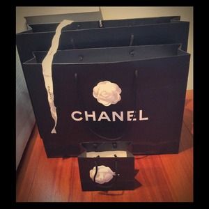 **SALE** Chanel shopper shopping bag