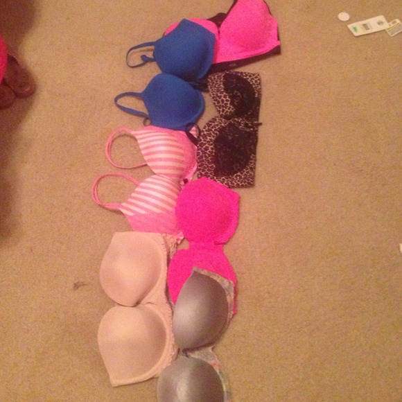 BUNDLE of VS bras!