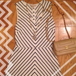 🎉HP🎉 NWOT Banana Republic A Line Dress