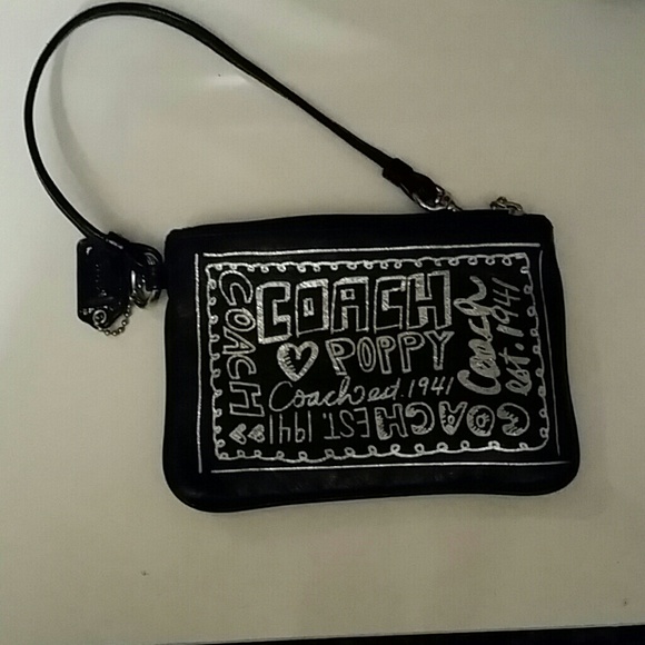 Coach poppy wristlet