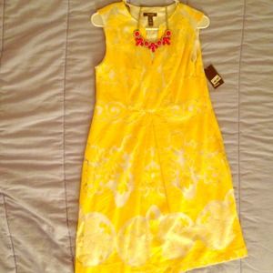 🎀NWT Gorgeous Yellow Lace Dress