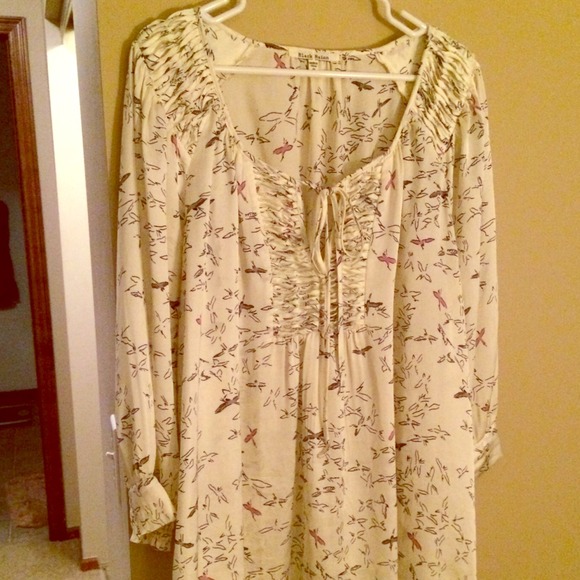 Plus size tunic, cream color with birds