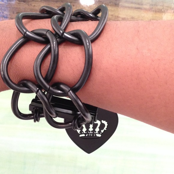 REDUCED!! Juicy bracelet!!!