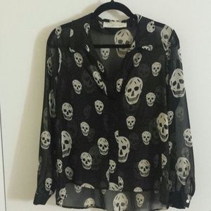 Black & white long sleeve top