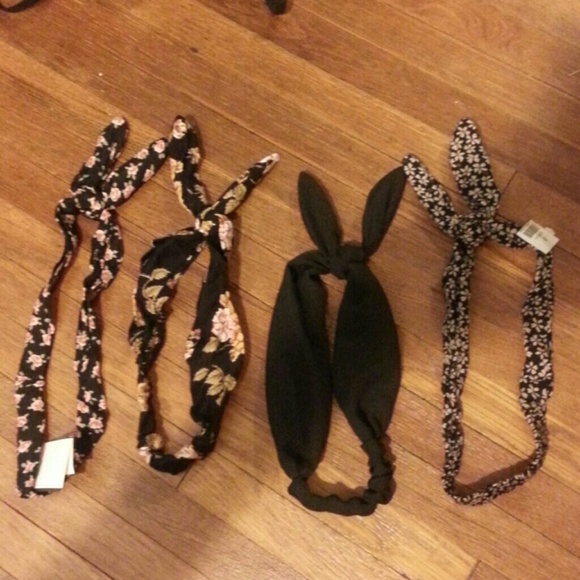 4 Brandy Melville Headband