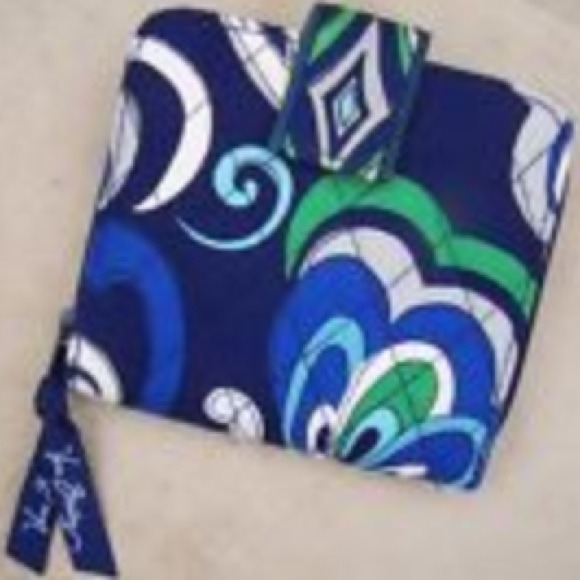 vera bradley wallet