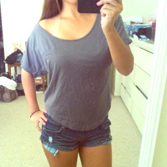 ❌SOLD❌ Cute Gray Top