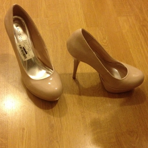 ❤❤SOLD EBAY❤❤ Nude Bamboo platform  stilettos sz 8