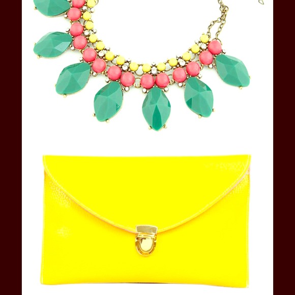 boutique Clutches & Wallets - 🔆Summer yellow clutch 🔆