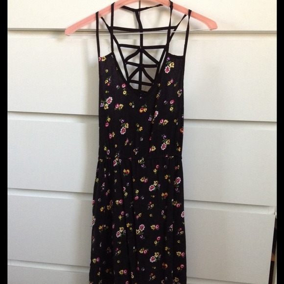FLORAL MID LENGTH DRESS
