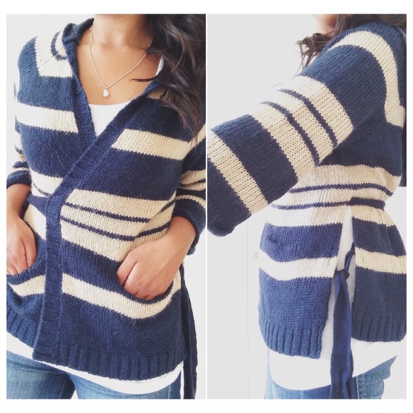 S O L D - Picture 4 of 4