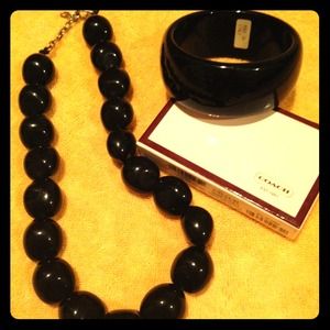 Retro necklace and bracelet set