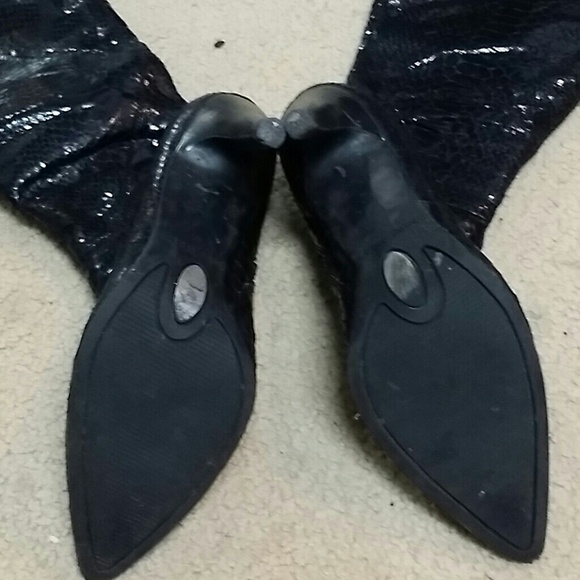 Boots - Picture 3 of 3