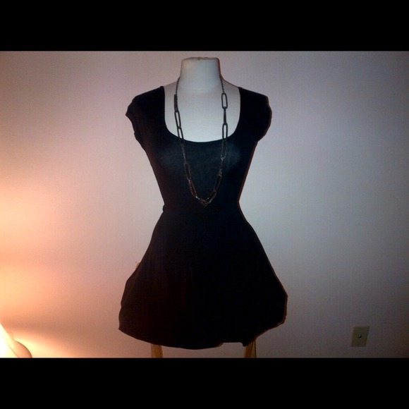 🎉HP 8/16🎉 Brandy Melville Bethanne 🚫SOLD🚫 - Picture 2 of 3