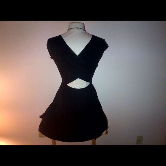 🎉HP 8/16🎉 Brandy Melville Bethanne 🚫SOLD🚫 - Picture 3 of 3