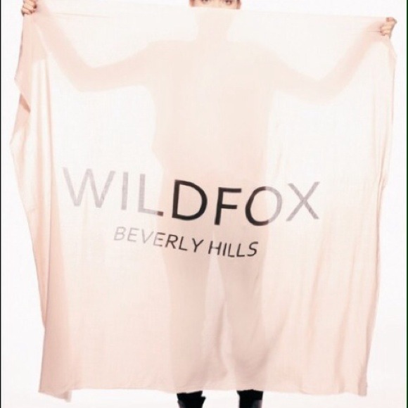 Wildfox Beverly Hills scarf