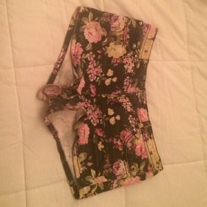 Denim flower patterned shorts