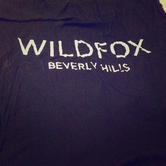 NWOT Wildfox Beverly Hills scarf