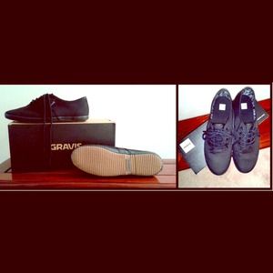 Gravis Black Canvas Shoes