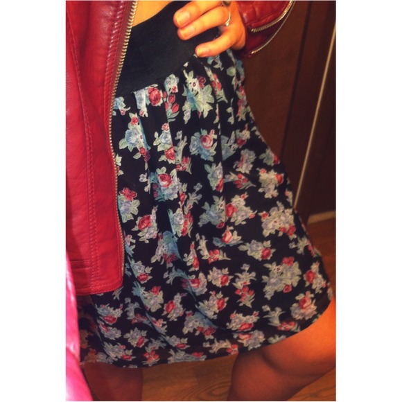Romy Floral Skirt - Picture 2 of 4