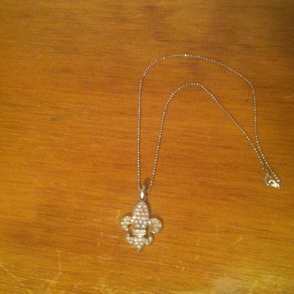 Fleurdelis necklace