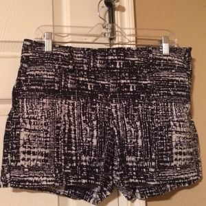New never worn gorgeous Ann Taylor shorts
