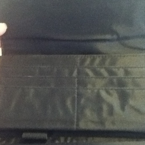 Checkbook wallet. - Picture 2 of 3
